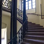 アパート Historic Charm City-center 2 Bedroom ブダペスト