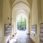 アパート Historic Charm City-center 2 Bedroom