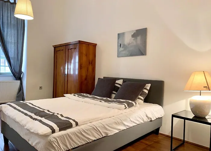 Historic Charm City-center 2 Bedroom * Βουδαπέστη